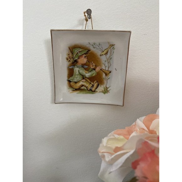 Vintage Hand Painted Small Porcelain Wall Hanging Plate or Christmas Ornament 3" - Picture 14 of 16